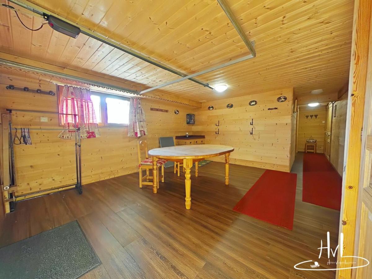 ラ・ブレス Chalet Les Trois Valleesヴィラ エクステリア 写真