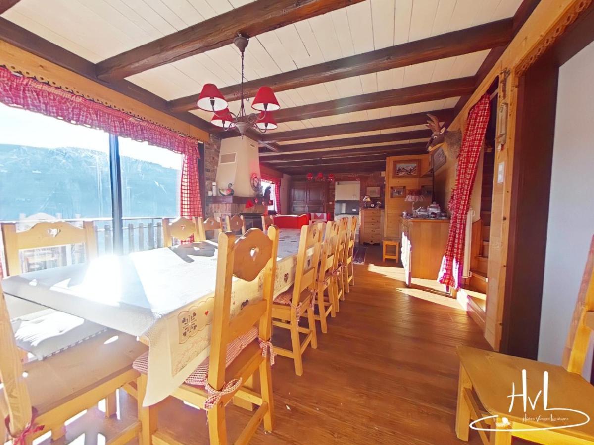 ラ・ブレス Chalet Les Trois Valleesヴィラ エクステリア 写真