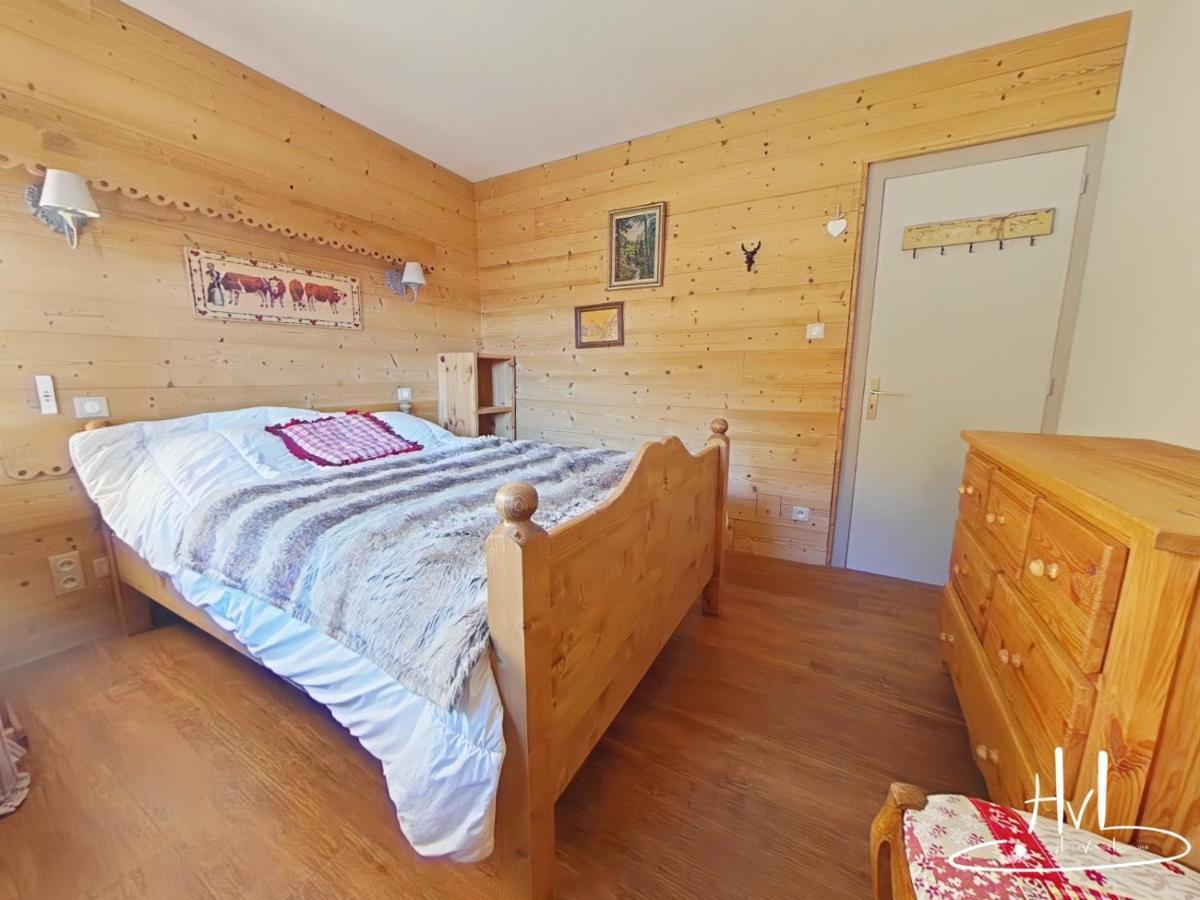 ラ・ブレス Chalet Les Trois Valleesヴィラ エクステリア 写真