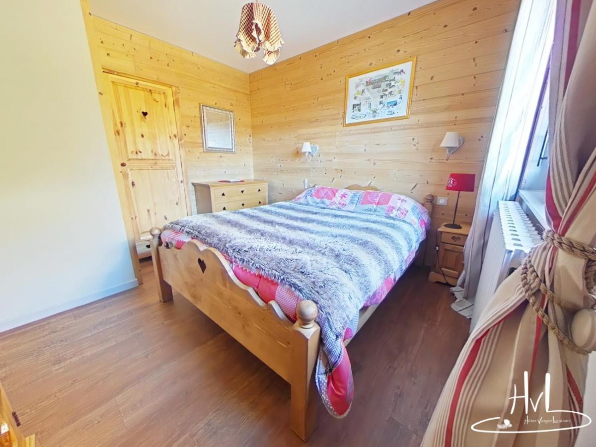 ラ・ブレス Chalet Les Trois Valleesヴィラ エクステリア 写真