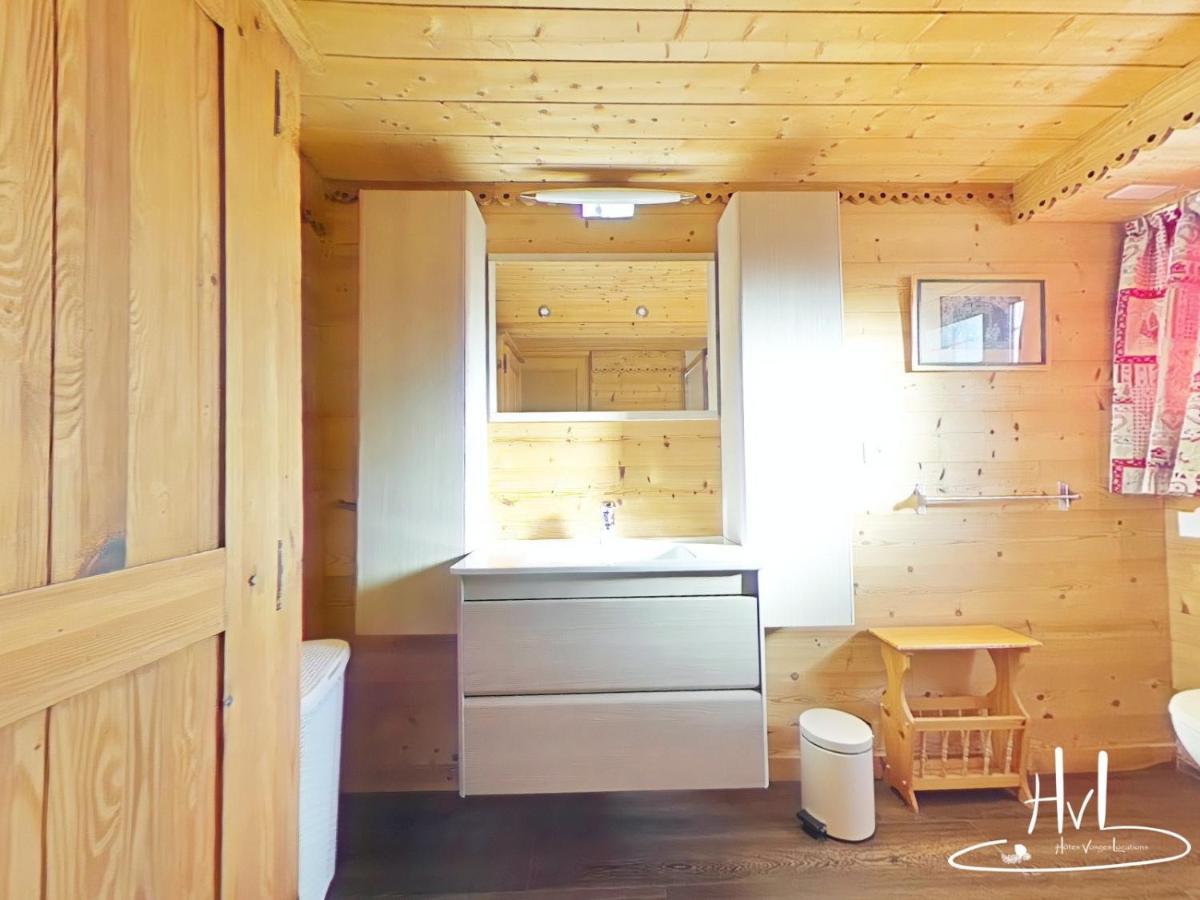 ラ・ブレス Chalet Les Trois Valleesヴィラ エクステリア 写真